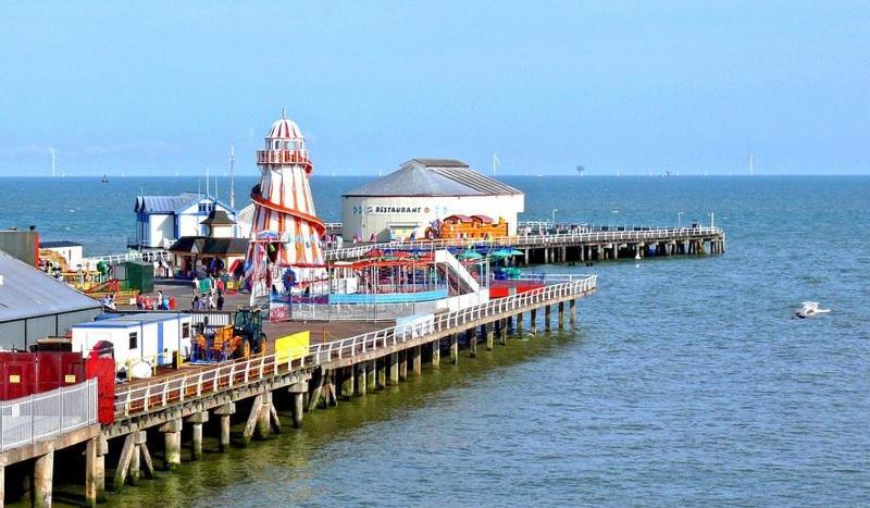 Privately Owned Stunning Caravan Seawick Holiday Park St Osyth Jaywick Sands Exterior foto