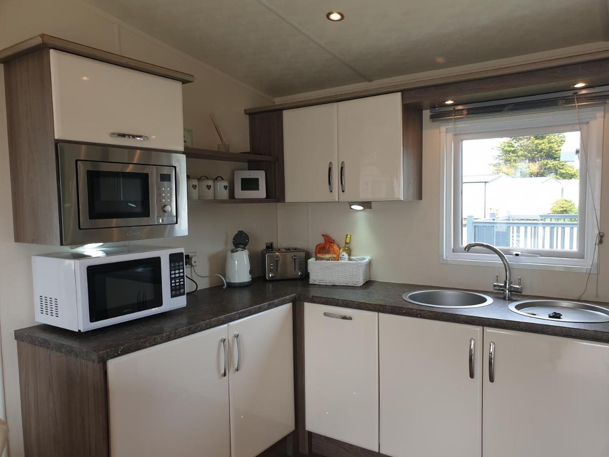 Privately Owned Stunning Caravan Seawick Holiday Park St Osyth Jaywick Sands Exterior foto