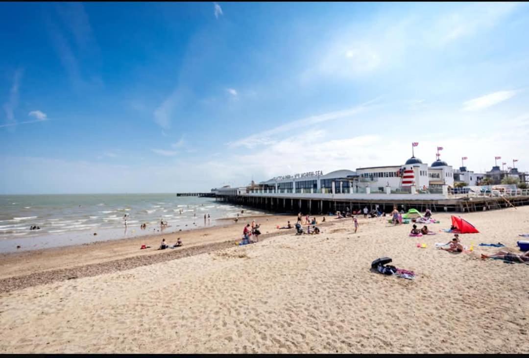 Privately Owned Stunning Caravan Seawick Holiday Park St Osyth Jaywick Sands Exterior foto